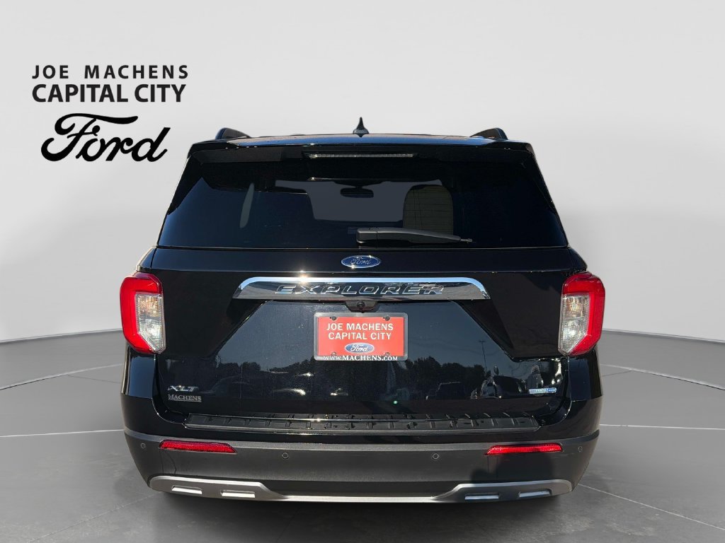 Used 2020 Ford Explorer XLT w/ Equipment Group 202A AWD/4WD image 6