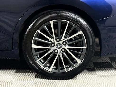 Used 2025 Lexus ES 350 w/ Premium Package FWD image 13