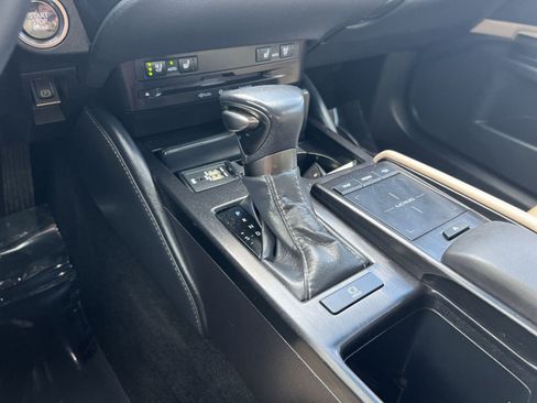 Used 2020 Lexus ES 350 w/ Premium Package FWD image 22