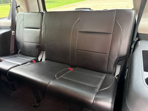 Used 2014 Nissan Armada Platinum AWD/4WD image 11