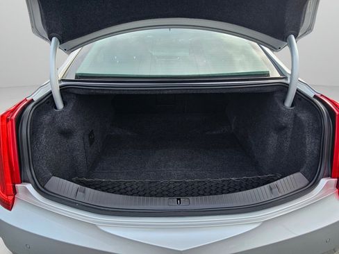 Used 2014 Cadillac XTS Luxury image 16