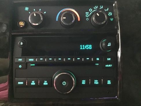 Used 2023 Chevrolet Express 2500 image 35