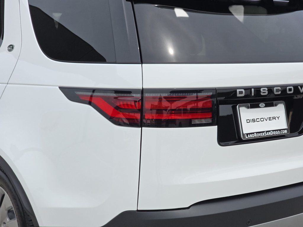 New 2026 Land Rover Discovery S AWD/4WD image 37