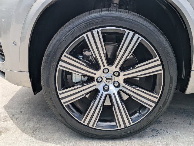 Certified 2024 Volvo XC90 T8 Ultimate AWD/4WD image 10