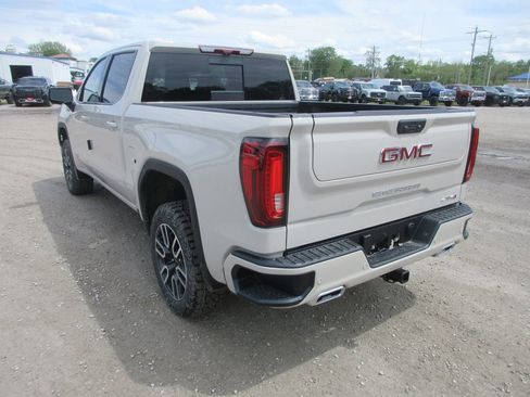 New 2026 GMC Sierra 1500 AT4 AWD/4WD image 9