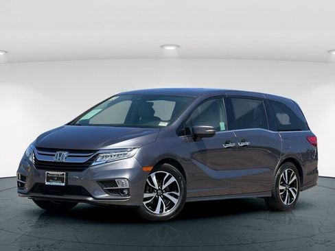 Used 2019 Honda Odyssey Elite image 2