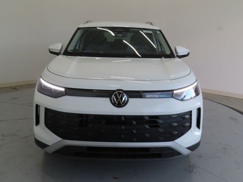 New 2025 Volkswagen Tiguan S image 10