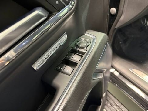 Used 2023 GMC Sierra 1500 Denali AWD/4WD image 12