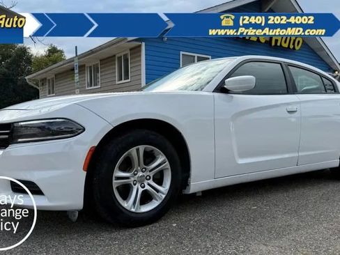 Used 2020 Dodge Charger SXT w/ Leather Interior Group RWD image 1