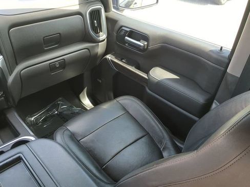 Used 2020 Chevrolet Silverado 1500 LTZ w/ LTZ Premium Package AWD/4WD image 17