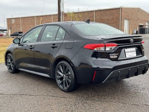 Used 2024 Toyota Corolla SE image 4