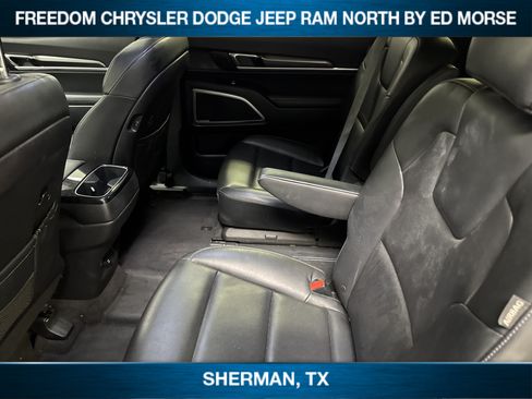Used 2025 Kia Telluride S FWD image 8