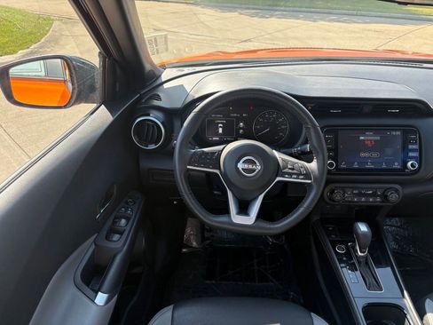 Used 2023 Nissan Kicks SR w/ SR Premium Package FWD image 42