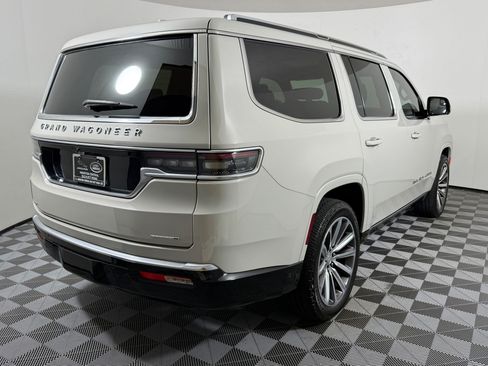 Used 2022 Jeep Grand Wagoneer Series I w/ Rear Seat Video Group 1 AWD/4WD image 8