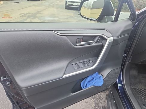 Used 2025 Toyota RAV4 Limited w/ Advanced Technology Package image 7