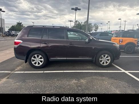 Used 2012 Toyota Highlander SE w/ Tow Pkg AWD/4WD image 4