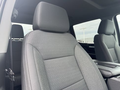 Used 2022 Chevrolet Silverado 1500 Custom image 24