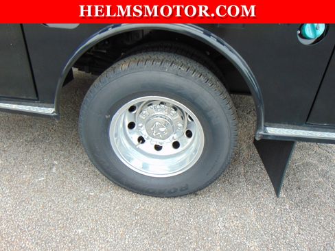 Used 2025 RAM 3500 Tradesman w/ Chrome Appearance Group image 18