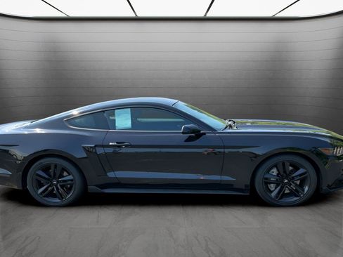 Used 2017 Ford Mustang Coupe w/ Ecoboost Performance Package image 6