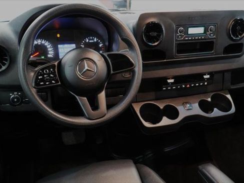 Used 2020 Mercedes-Benz Sprinter 3500 image 25
