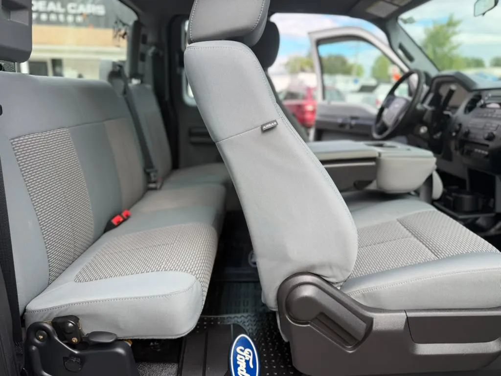 Used 2016 Ford F250 XL w/ Power Equipment Group AWD/4WD image 21