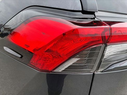 Used 2024 Toyota RAV4 XLE image 25