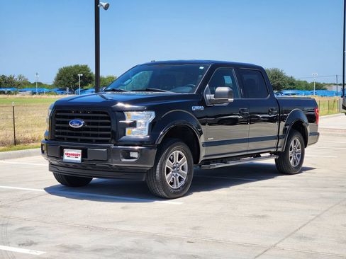 Used 2017 Ford F150 XLT w/ Equipment Group 302A Luxury RWD image 2