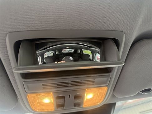 Used 2017 Honda CR-V EX image 18