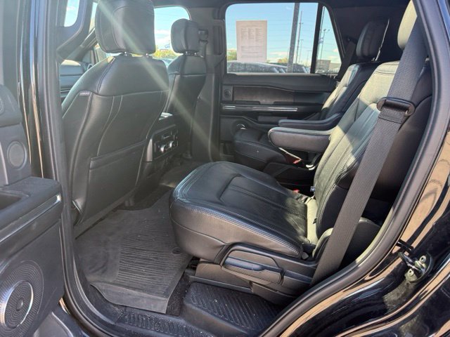 Used 2019 Ford Expedition Limited w/ Equipment Group 302A AWD/4WD image 15