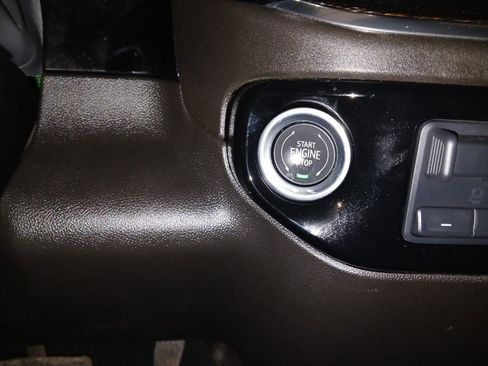 Used 2025 GMC Sierra 3500 SLE image 19