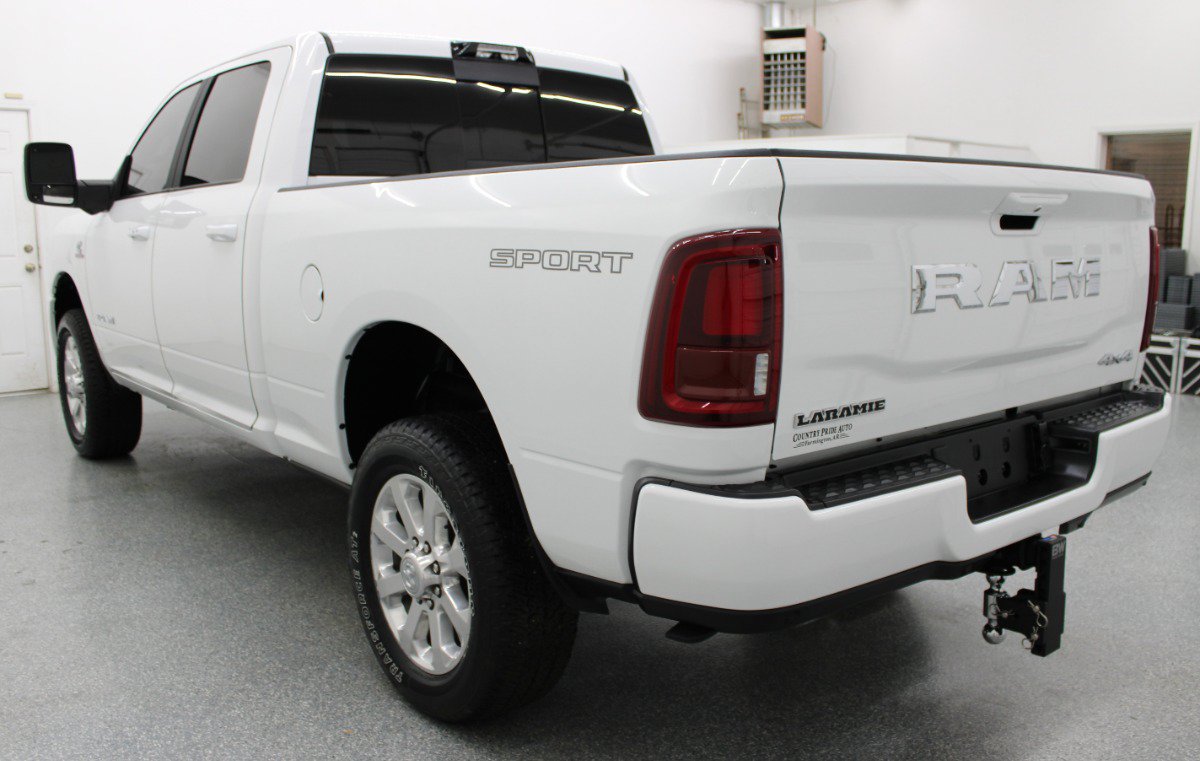 Used 2025 RAM 2500 Laramie w/ Sport Appearance Package AWD/4WD image 6