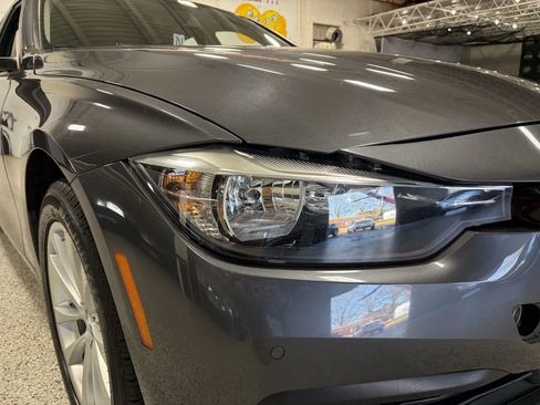 Used 2017 BMW 320i xDrive Sedan image 6