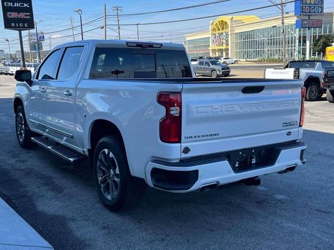 Certified 2023 Chevrolet Silverado 1500 High Country w/ Technology Package AWD/4WD image 5