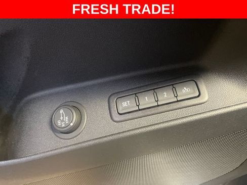 Used 2019 Chevrolet Equinox Premier w/ LPO, Cargo Package FWD image 29