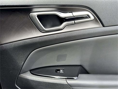 Used 2023 Kia Sportage EX image 29