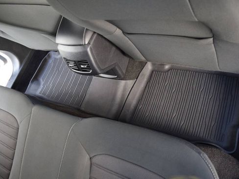 Used 2020 Ford Fusion SE FWD image 49