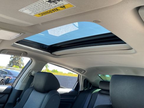 Used 2019 Honda Accord EX image 28