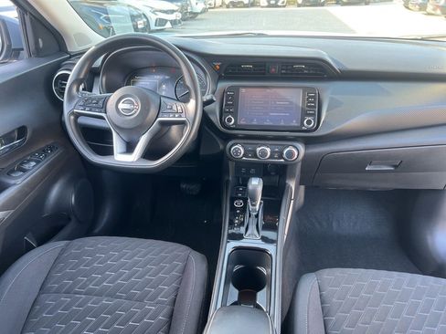 Used 2023 Nissan Kicks SV image 17