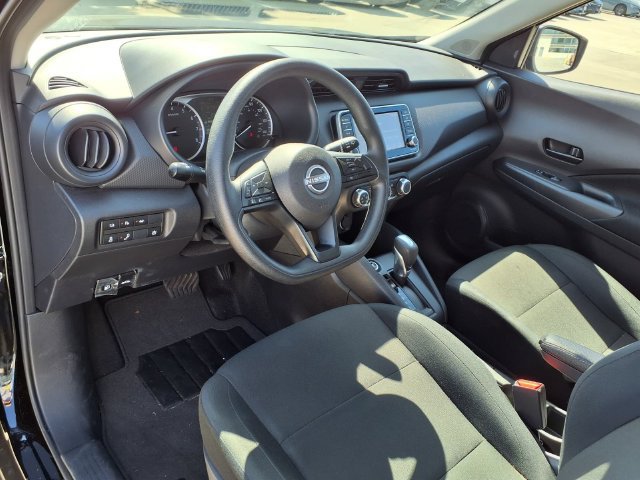 Certified 2025 Nissan Kicks Play S FWD image 5