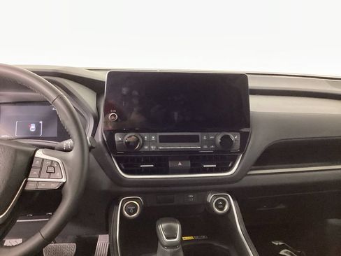 Used 2025 Toyota Grand Highlander AWD Hybrid image 15