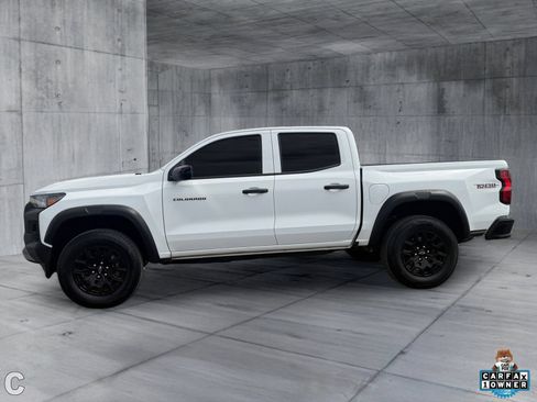 Certified 2024 Chevrolet Colorado Trail Boss w/ Advanced Trailering Package AWD/4WD image 3