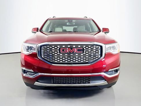 Used 2018 GMC Acadia Denali w/ Technology Package AWD/4WD image 4