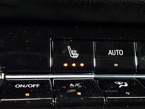 New 2026 Chevrolet Equinox LT w/ Convenience Package II image 16