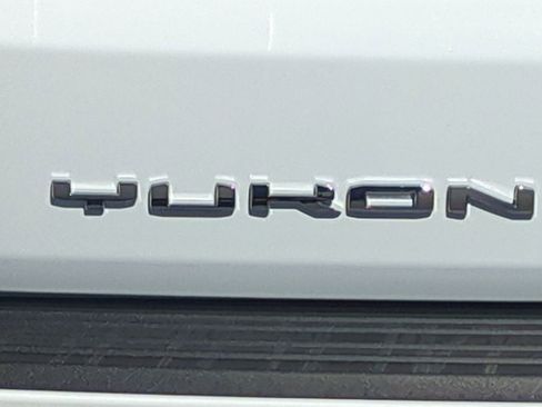 New 2026 GMC Yukon XL AT4 image 33