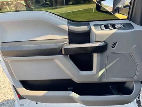 Used 2019 Ford F250 XL w/ Power Equipment Group AWD/4WD image 28