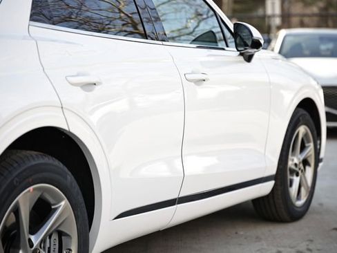 New 2026 Genesis GV70 2.5T Advanced image 7