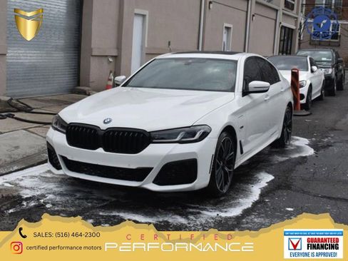 Used 2025 BMW 530i xDrive AWD/4WD image 1