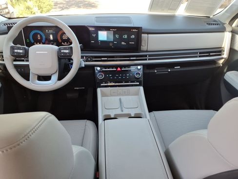 Certified 2026 Hyundai Santa Fe SEL FWD image 18