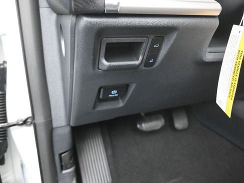 New 2025 Ford Expedition Active RWD image 13