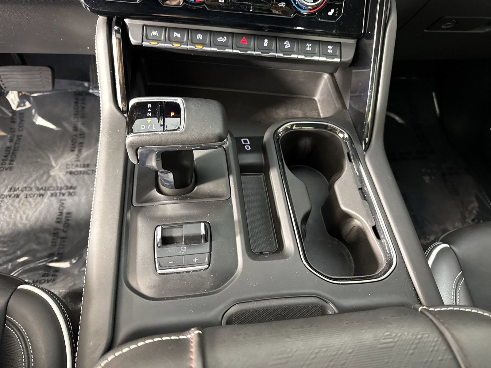 Used 2024 GMC Sierra 1500 AT4X AWD/4WD image 17